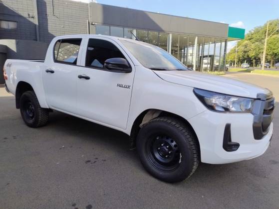 TOYOTA HILUX 2.8 D-4D TURBO DIESEL CD POWER PACK 4X4 AUTOMÁTICO